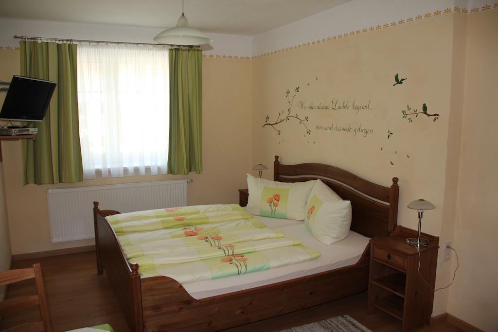 Apartmán Haus Resi Staatz Exteriér fotografie
